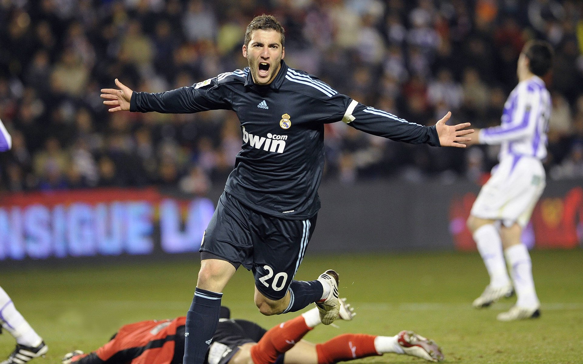 国足选帅反转,三名本土教练成为大热门,北京国安名宿在列,北京国安足球队员